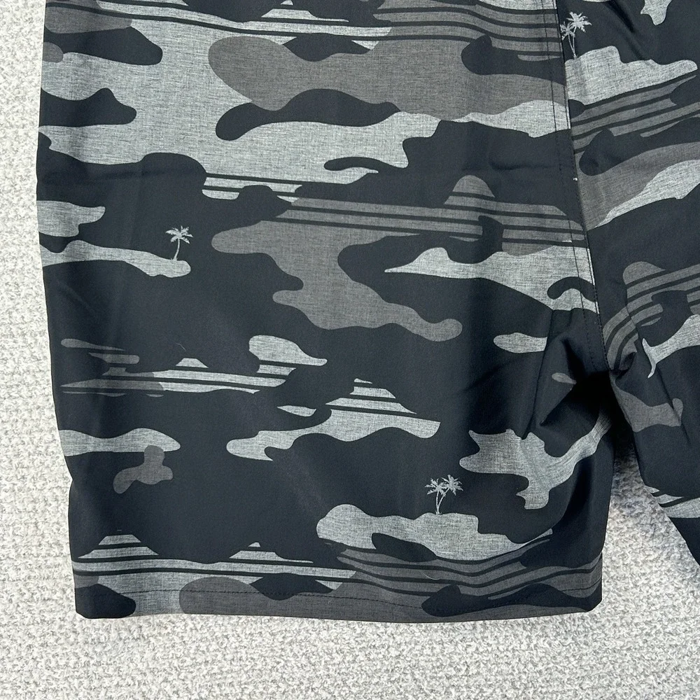 Travis Mathew Shorts Mens 2XL 40